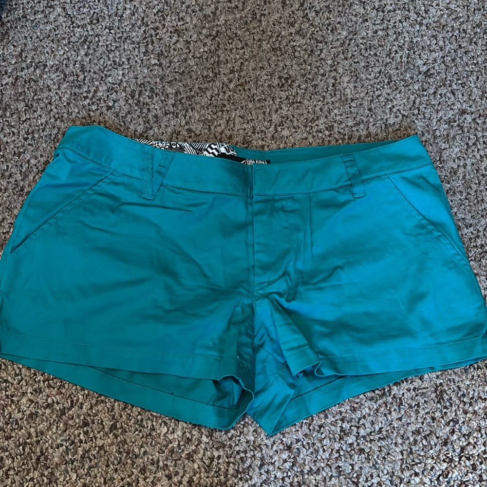 Volcom shorts
